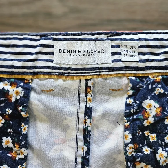 Denim & Flower - Ricky Singh - Floral Navy Power Stretch Shorts - Picture 6 of 8